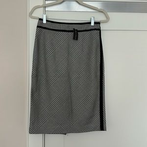 WHBM size 2 pencil skirt